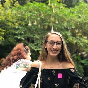 Meet your Posher, Haley